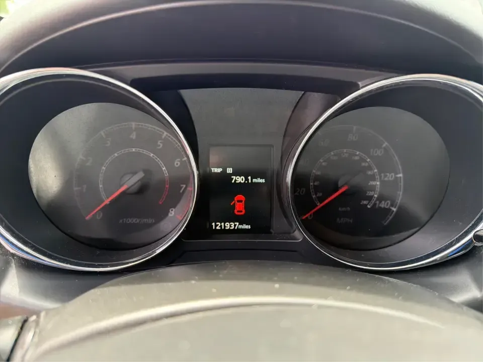 2019 Mitsubishi Outlander 2.0 LE (JA4AP3AU9KU) with an 2L I-4 DOHC engine, 5M transmission, located at 1099 N County Rd 25A , Troy, OH, 45373, (937) 908-9800, 40.057079, -84.212883 - Picture your next week going smoother: school drop-offs, grocery runs, and an easy Friday escape up I75 or over to the Miami County Fairgrounds-without stressing about space, comfort, or unpredictable Ohio weather. This 2019 Mitsubishi Outlander 2.0 LE in striking Octane Blue Metallic is the kind of - Photo#15