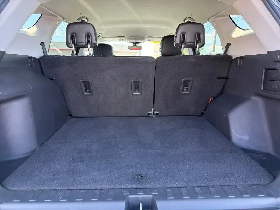 2020 GMC Terrain AWD SLT (3GKALVEV8LL) with an 1.4L L4 DOHC 16V TURBO engine, 6A transmission, located at 8750 N County Rd 25A, Piqua, OH, 45356, (937) 908-9800, 40.164391, -84.232513 - Whether you're shuttling kids to practice, grinding out a long commute up I75, or packing up for a weekend escape to Indian Lake, this 2020 GMC Terrain AWD SLT is built for real life in West Central Ohio. With confident all-wheel-drive capability, a comfortable upscale cabin, and smart tech for ever - Photo#12