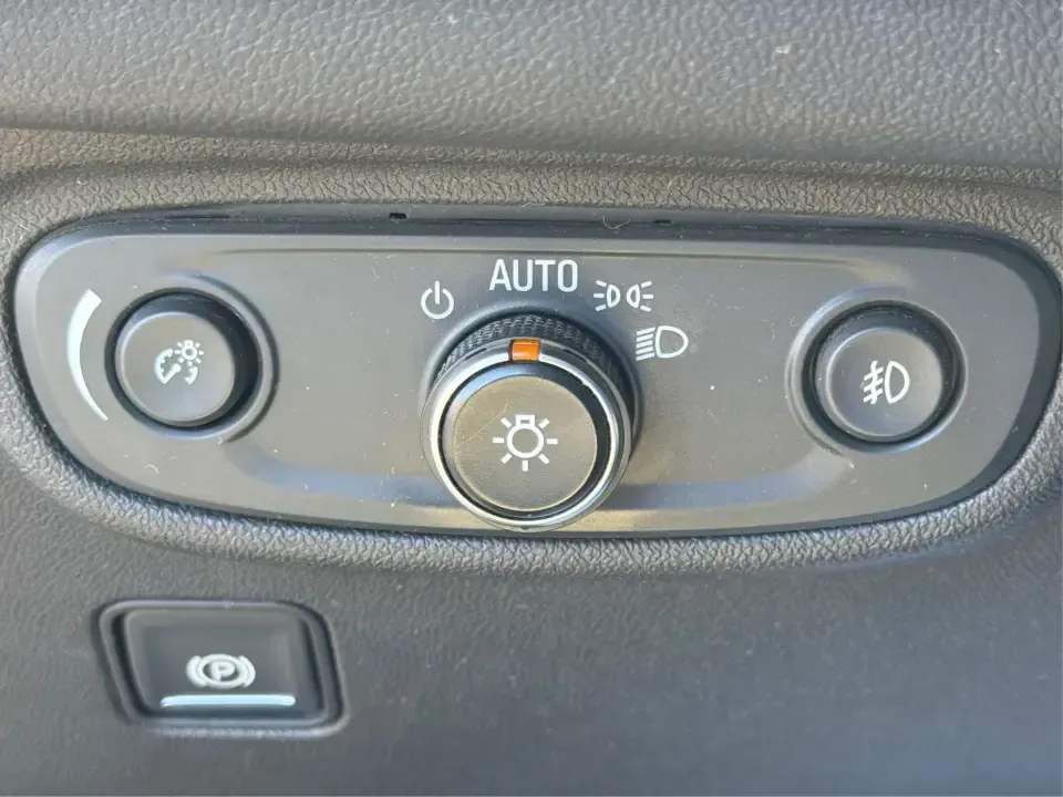 2020 GMC Terrain AWD SLT (3GKALVEV8LL) with an 1.4L L4 DOHC 16V TURBO engine, 6A transmission, located at 8750 N County Rd 25A, Piqua, OH, 45356, (937) 908-9800, 40.164391, -84.232513 - Whether you're shuttling kids to practice, grinding out a long commute up I75, or packing up for a weekend escape to Indian Lake, this 2020 GMC Terrain AWD SLT is built for real life in West Central Ohio. With confident all-wheel-drive capability, a comfortable upscale cabin, and smart tech for ever - Photo#17