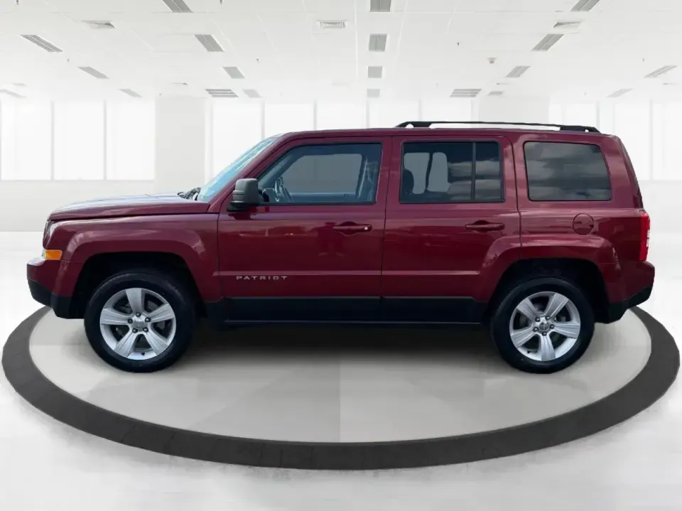 2016 Jeep Patriot Latitude 4WD (1C4NJRFB0GD) with an 2.4L L4 DOHC 16V engine, located at 880 E. National Road, Vandalia, OH, 45377, (937) 908-9800, 39.891918, -84.183594 - Picture your next weekend: you're loading up the cooler, tossing hiking boots in the back, and heading out of Vandalia with confidence-whether that means a quick run up I75, a family day at the Boonshoft Museum of Discovery, or a scenic drive toward Englewood MetroPark. If you want an SUV that fits- Photo#5
