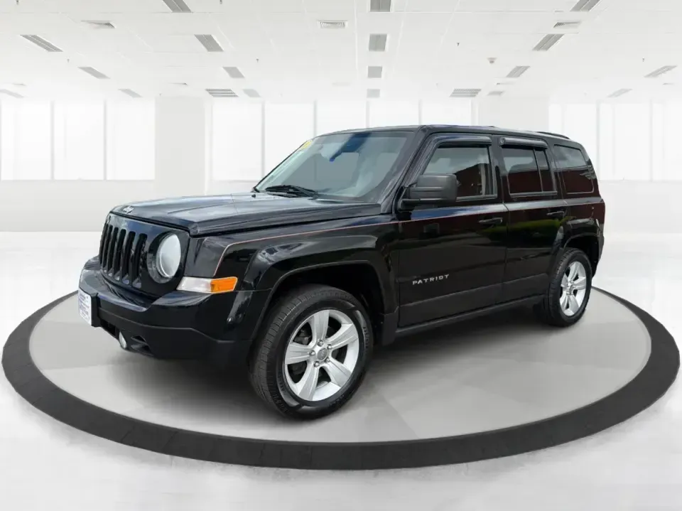 2014 Jeep Patriot Latitude 4WD (1C4NJRFB4ED) with an 2.4L L4 DOHC 16V engine, located at 1951 S Dayton Lakeview Rd., New Carlisle, OH, 45344, (937) 908-9800, 39.890999, -84.050255 - Need a practical SUV that can handle Ohio weather, weekday commutes, and spur-of-the-moment weekend plans? This 2014 Jeep Patriot Latitude 4WD is built for real life in and around New Carlisle-whether you're shuttling kids to school, tackling a long drive to Dayton for work, or loading up for a day- Photo#8