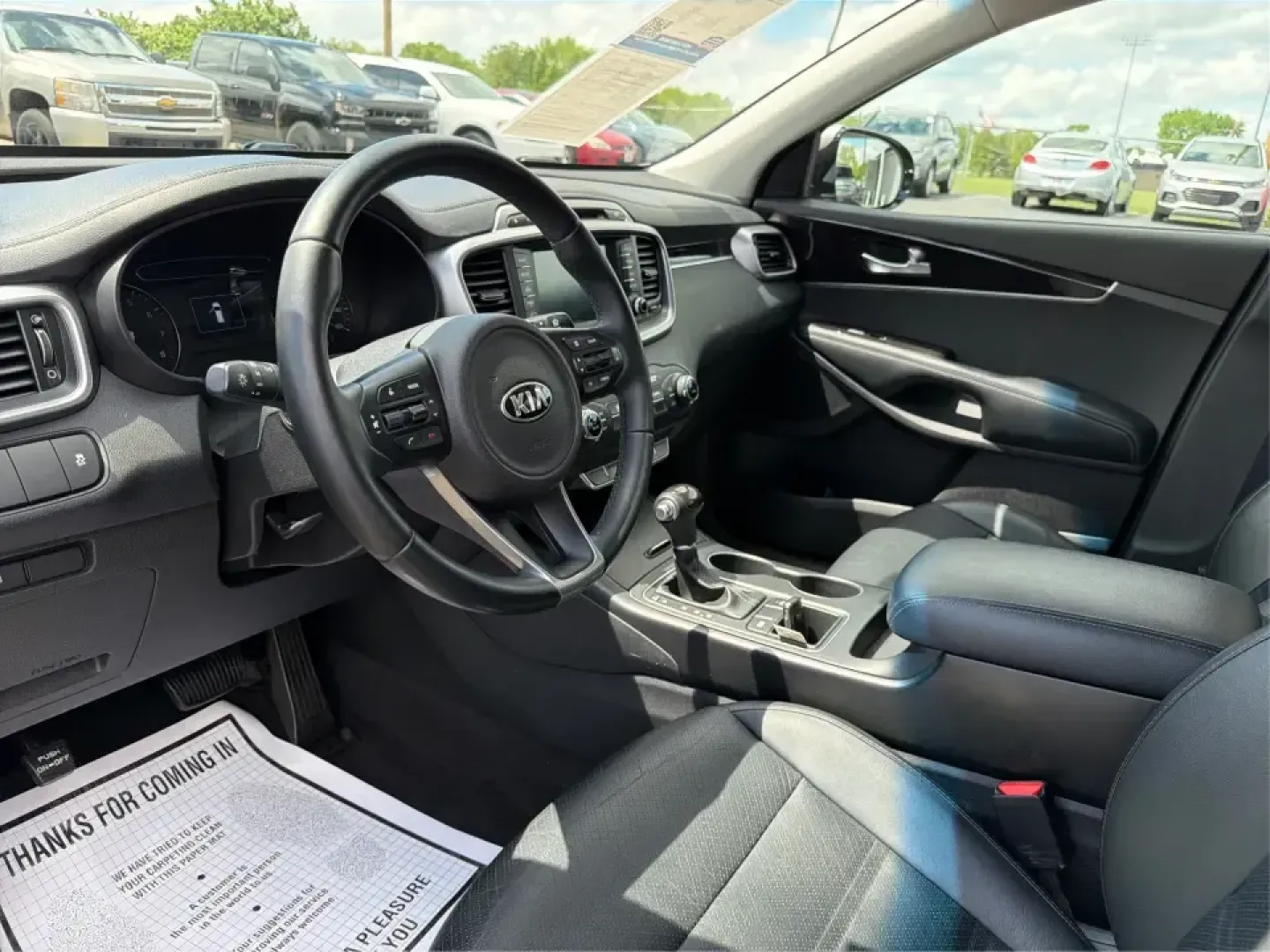 2017 Kia Sorento 2.4L LX (5XYPG4A38HG) with an 2.4L I-4 gasoline direct injection engine, 6A transmission, located at 8750 N County Rd 25A, Piqua, OH, 45356, (937) 908-9800, 40.164391, -84.232513 - Weekend road trips to Indian Lake, daily school drop-offs, and long commutes up I75 feel a lot easier when your SUV has real space, confident handling, and comfort features that keep everyone happy. This **2017 Kia Sorento LX (2.4L)** in **Platinum Graphite** is a practical, do-it-all **SUV** that f - Photo#9