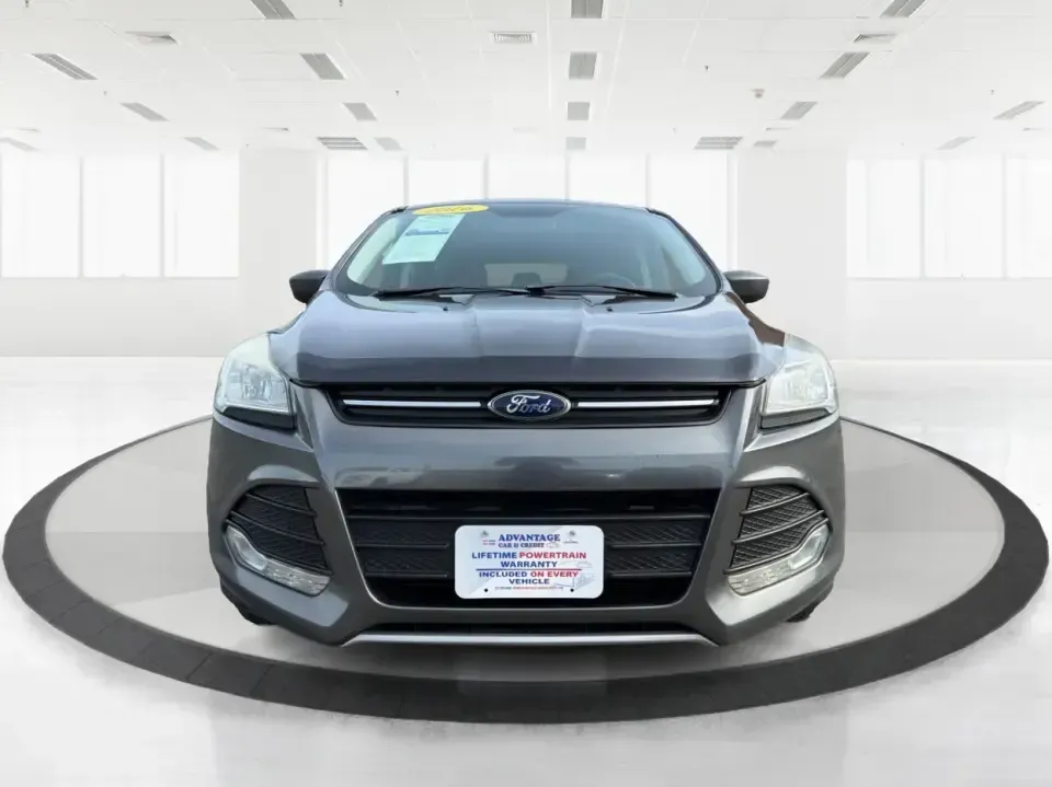 2016 Ford Escape SE (1FMCU0G75GU) with an 2.5L L4 DOHC 16V engine, 6-Speed Automatic transmission, located at 1099 N County Rd 25A , Troy, OH, 45373, (937) 908-9800, 40.057079, -84.212883 - Whether you're juggling school drop-offs, commuting up I75, or planning a weekend run to the Miami County Fairgrounds, this 2016 Ford Escape SE is the kind of practical SUV that fits real-life Troy, Ohio routines. With a versatile cabin, confident road manners, and easy-to-live-with features, it's a - Photo#7