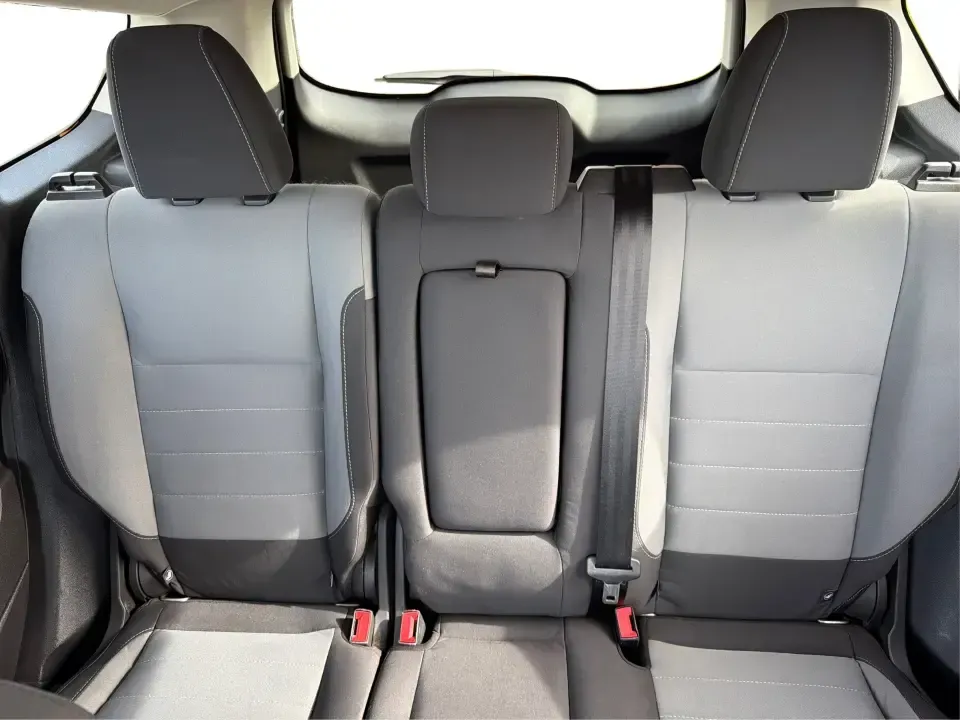 2016 Ford Escape SE (1FMCU0G75GU) with an 2.5L L4 DOHC 16V engine, 6-Speed Automatic transmission, located at 1099 N County Rd 25A , Troy, OH, 45373, (937) 908-9800, 40.057079, -84.212883 - Whether you're juggling school drop-offs, commuting up I75, or planning a weekend run to the Miami County Fairgrounds, this 2016 Ford Escape SE is the kind of practical SUV that fits real-life Troy, Ohio routines. With a versatile cabin, confident road manners, and easy-to-live-with features, it's a - Photo#14