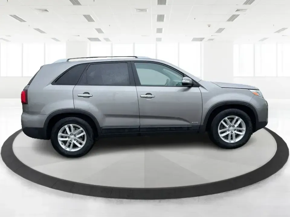 2015 Kia Sorento LX (5XYKTCA61FG) with an 2.4L I-4 gasoline direct injection engine, 6-Speed Automatic transmission, located at 880 E. National Road, Vandalia, OH, 45377, (937) 908-9800, 39.891918, -84.183594 - Need one SUV that can handle school drop-offs, grocery runs, and a weekend escape out toward the metro parks without feeling like a compromise? This 2015 Kia Sorento LX in Titanium Silver is a smart, practical choice for drivers in Vandalia, OH who want everyday comfort, confident traction, and fami - Photo#1