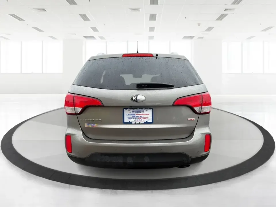2015 Kia Sorento LX (5XYKTCA61FG) with an 2.4L I-4 gasoline direct injection engine, 6-Speed Automatic transmission, located at 880 E. National Road, Vandalia, OH, 45377, (937) 908-9800, 39.891918, -84.183594 - Need one SUV that can handle school drop-offs, grocery runs, and a weekend escape out toward the metro parks without feeling like a compromise? This 2015 Kia Sorento LX in Titanium Silver is a smart, practical choice for drivers in Vandalia, OH who want everyday comfort, confident traction, and fami - Photo#3