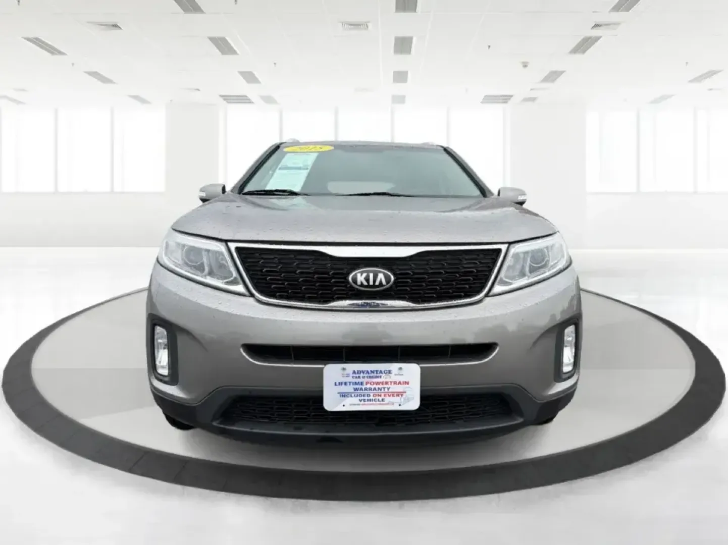 2015 Kia Sorento LX (5XYKTCA61FG) with an 2.4L I-4 gasoline direct injection engine, 6-Speed Automatic transmission, located at 880 E. National Road, Vandalia, OH, 45377, (937) 908-9800, 39.891918, -84.183594 - Need one SUV that can handle school drop-offs, grocery runs, and a weekend escape out toward the metro parks without feeling like a compromise? This 2015 Kia Sorento LX in Titanium Silver is a smart, practical choice for drivers in Vandalia, OH who want everyday comfort, confident traction, and fami - Photo#7