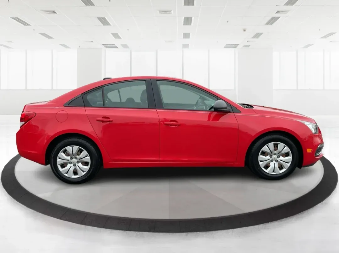 2016 Chevrolet Cruze Limited LS (1G1PC5SH5G7) with an Other engine, located at 1184 Kauffman Ave, Fairborn, OH, 45324, (937) 908-9800, 39.807072, -84.030914 - 2016 Chevrolet Cruze Limited LS - Photo#1