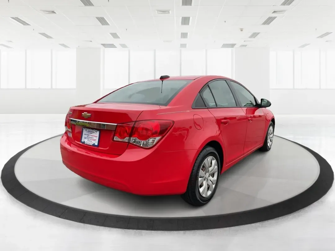 2016 Chevrolet Cruze Limited LS (1G1PC5SH5G7) with an Other engine, located at 1184 Kauffman Ave, Fairborn, OH, 45324, (937) 908-9800, 39.807072, -84.030914 - 2016 Chevrolet Cruze Limited LS - Photo#2