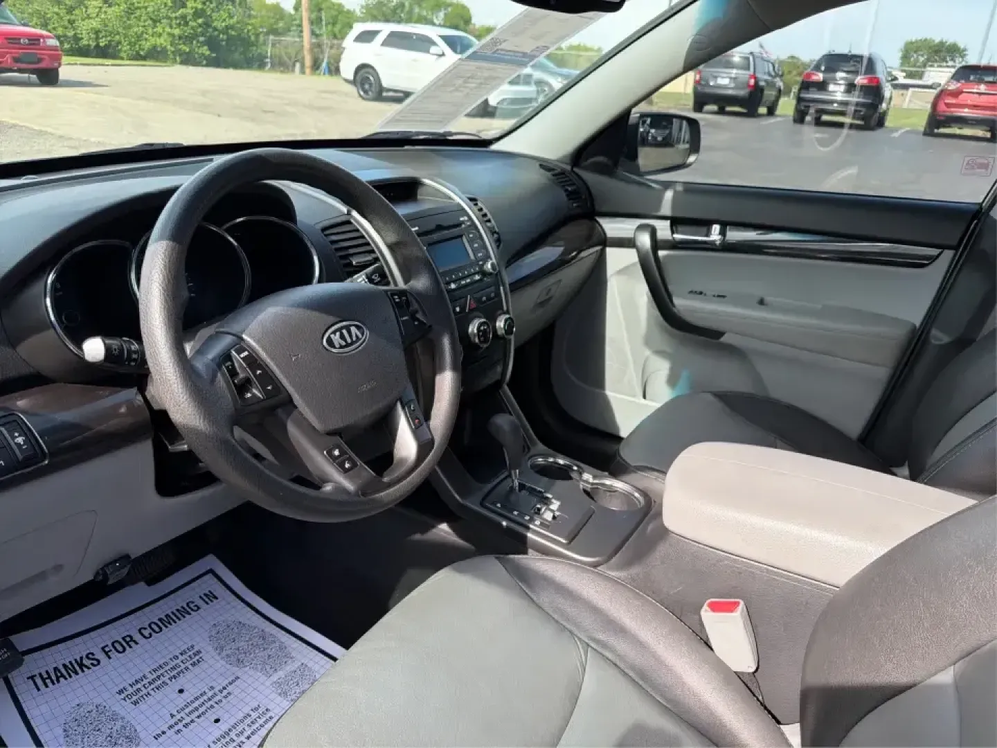 2012 Kia Sorento LX (5XYKT3A64CG) with an 2.4L I-4 gasoline direct injection engine, 6-Speed Automatic transmission, located at 401 Woodman Dr, Riverside, OH, 45431, (937) 908-9800, 39.760899, -84.123421 - Picture your next week going smoother: school drop-offs, the daily commute, grocery runs, and a last-minute weekend road trip-all in one comfortable SUV that fits real life without feeling like a compromise. This 2012 Kia Sorento LX in Satin Metal is the kind of practical, do-it-all sport utility th - Photo#9