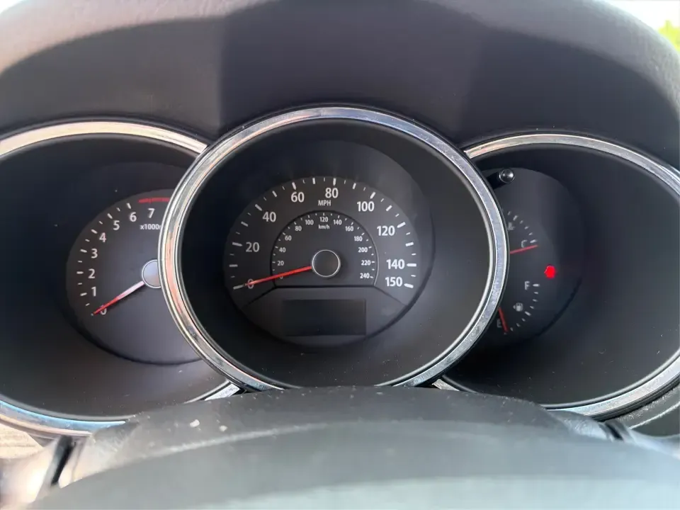 2012 Kia Sorento LX (5XYKT3A64CG) with an 2.4L I-4 gasoline direct injection engine, 6-Speed Automatic transmission, located at 401 Woodman Dr, Riverside, OH, 45431, (937) 908-9800, 39.760899, -84.123421 - Picture your next week going smoother: school drop-offs, the daily commute, grocery runs, and a last-minute weekend road trip-all in one comfortable SUV that fits real life without feeling like a compromise. This 2012 Kia Sorento LX in Satin Metal is the kind of practical, do-it-all sport utility th - Photo#15