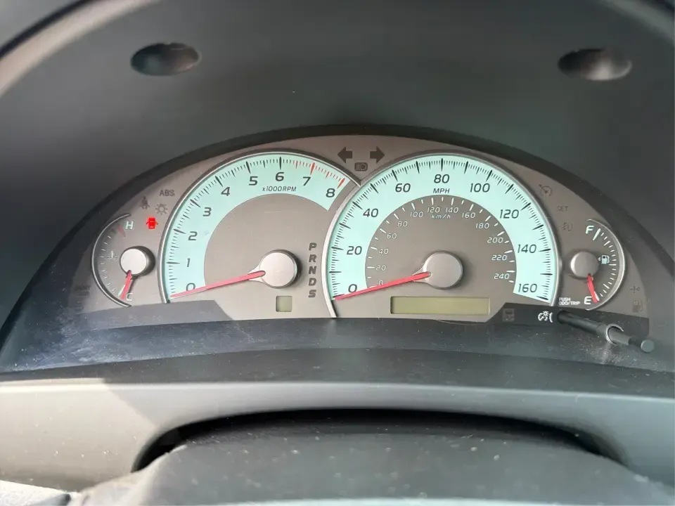 2011 Toyota Camry SE V6 (4T1BK3EK9BU) with an 3.5L V-6 DOHC engine, 6-Speed Automatic transmission, located at 4508 South Dixie Dr, Moraine, OH, 45439, (937) 908-9800, 39.689976, -84.218452 - Need a commuter that can eat up I75 miles all week, then still feel sporty for a Saturday drive past the Great Miami River or out toward the Miami Valley? This 2011 Toyota Camry SE V6 is the kind of practical-yet-fun sedan that fits real life in Piqua-reliable for work runs, comfortable for family e - Photo#15