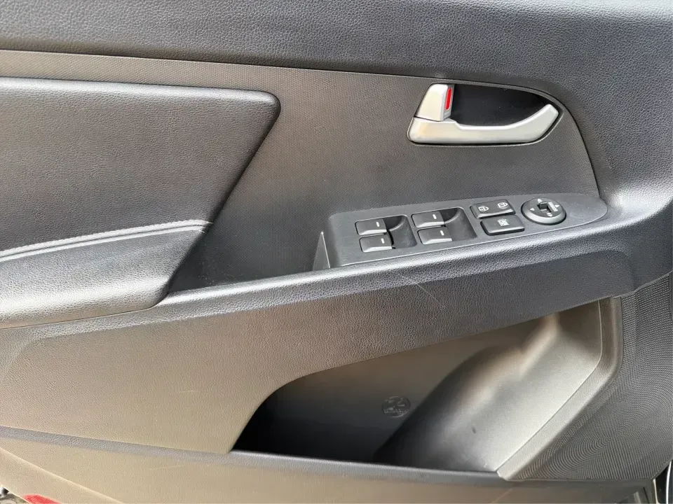 2011 Kia Sportage LX (KNDPB3A25B7) with an 2.4L I-4 DOHC engine, located at 1099 N County Rd 25A , Troy, OH, 45373, (937) 908-9800, 40.057079, -84.212883 - Weekend plans, school drop-offs, and the daily commute all get easier when you have a compact SUV that's comfortable, versatile, and ready for Ohio weather. This 2011 Kia Sportage LX is the kind of crossover that fits real life in Troy-whether you're loading up groceries after a run through town, me - Photo#17
