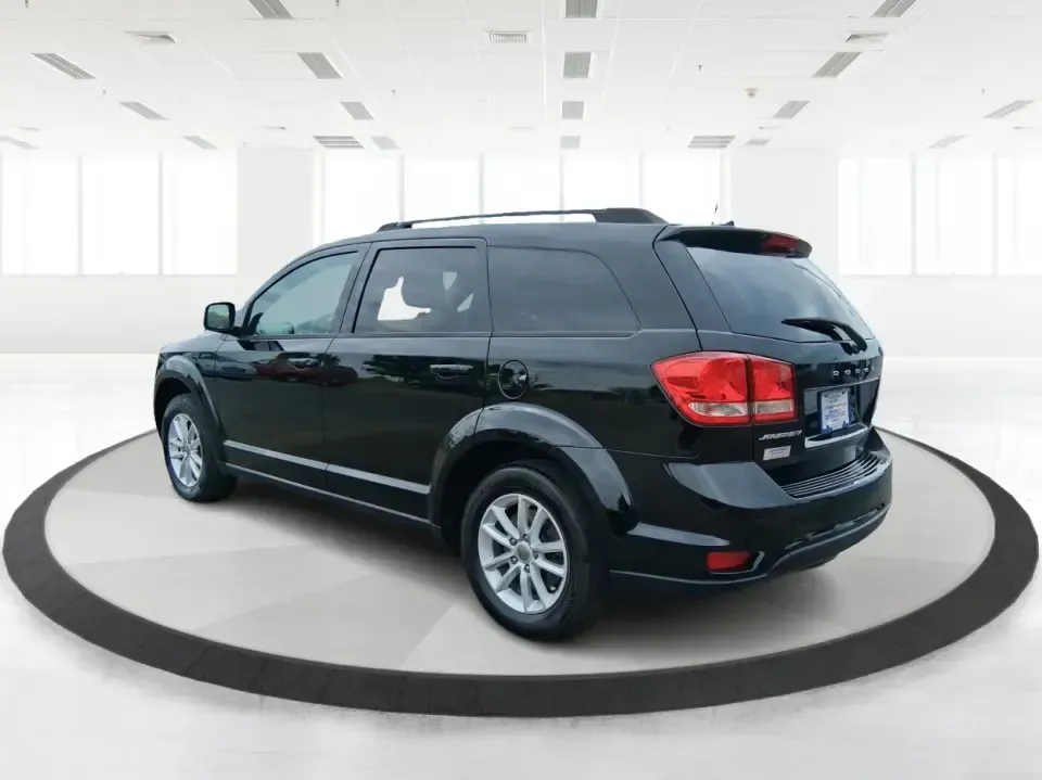 2016 Dodge Journey SXT (3C4PDCBB9GT) with an 2.4L L6 DOHC 16V engine, 4A transmission, located at 1230 East Main St, Xenia, OH, 45385, (937) 908-9800, 39.688026, -83.910172 - Pack up the kids, load the groceries, or point the nose toward a weekend getaway at John Bryan State Park-this 2016 Dodge Journey SXT is the kind of practical SUV that fits real life in and around Xenia. With three-row flexibility, a comfortable ride for longer drives, and everyday convenience featu - Photo#4