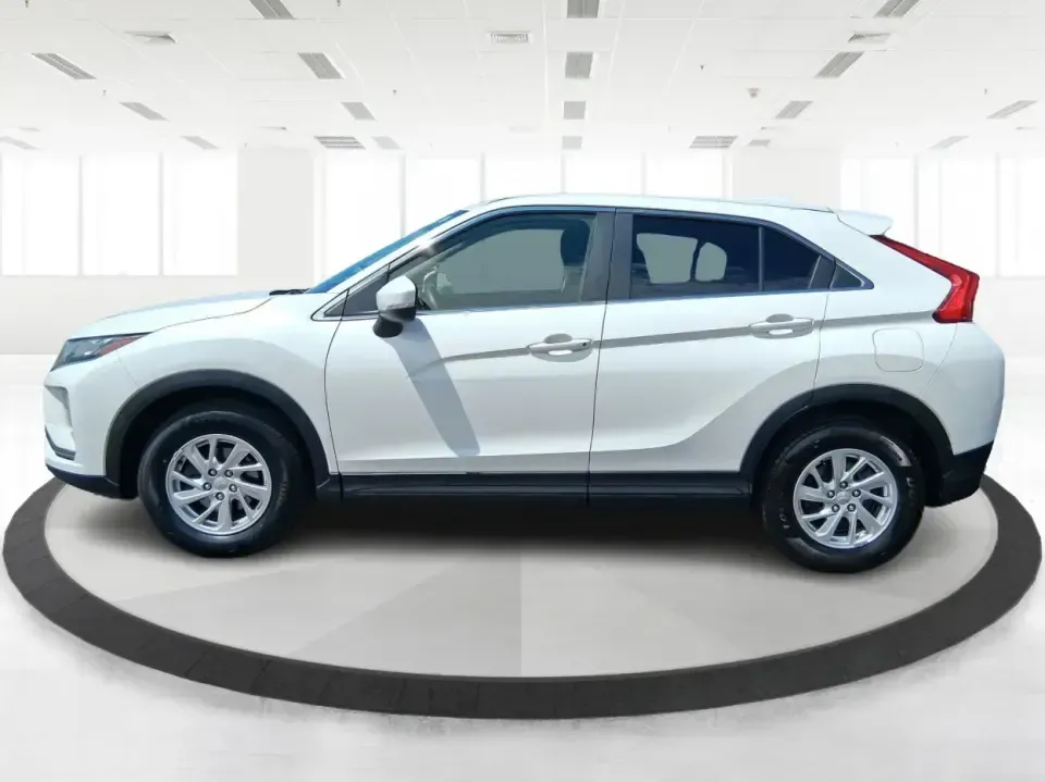 2018 Mitsubishi Eclipse Cross ES (JA4AS3AA2JZ) with an 1.5L I-4 gasoline direct injection engine, CVT transmission, located at 1184 Kauffman Ave, Fairborn, OH, 45324, (937) 908-9800, 39.807072, -84.030914 - Need a smart, versatile SUV that can handle the weekday commute to Wright-Patterson AFB, quick grocery runs near Fairfield Commons, and spontaneous weekend getaways out toward John Bryan State Park? This 2018 Mitsubishi Eclipse Cross ES is built for exactly that kind of real-life schedule-compact en - Photo#5