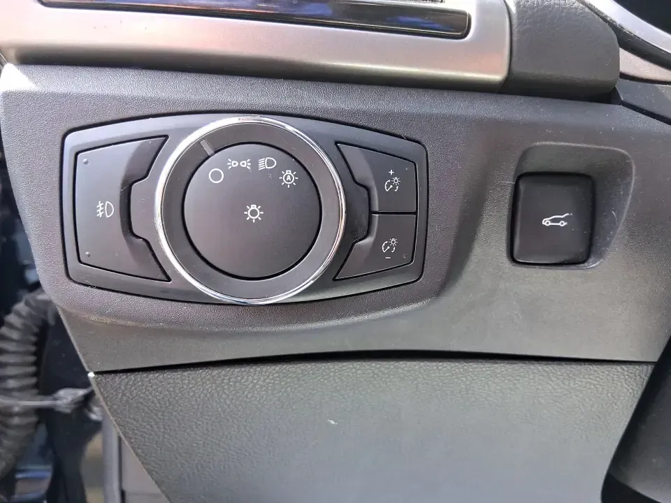 2014 Ford Fusion SE (3FA6P0HD8ER) with an 1.5L L4 DOHC 16V engine, located at 1099 N County Rd 25A , Troy, OH, 45373, (937) 908-9800, 40.057079, -84.212883 - Need a dependable commuter that still feels comfortable for date night in Beavercreek, errands around Xenia Station, and weekend drives out toward Caesars Creek? This 2014 Ford Fusion SE is the kind of smart, budget-friendly sedan that fits real life-easy to park downtown, smooth on longer stretches - Photo#17