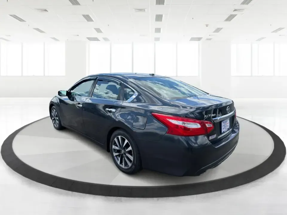 2017 Nissan Altima 2.5 SV (1N4AL3AP3HC) with an 2.5L I-4 DOHC engine, CVT transmission, located at 8750 N County Rd 25A, Piqua, OH, 45356, (937) 908-9800, 40.164391, -84.232513 - Need a reliable sedan for the daily commute up and down I75, quick school drop-offs, and comfortable weekend trips to Dayton or along the Great Miami River? This 2017 Nissan Altima 2.5 SV in Storm Blue is a smart, budget-friendly choice that delivers the space and comfort families and commuters want - Photo#4