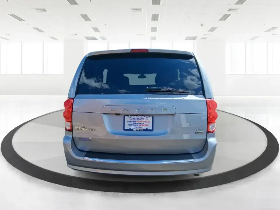 2018 Dodge Grand Caravan SXT (2C4RDGCG5JR) with an Pentastar 3.6L V-6 DOHC engine, 6A transmission, located at 8750 N County Rd 25A, Piqua, OH, 45356, (937) 908-9800, 40.164391, -84.232513 - Road-trip weekends to Indian Lake, daily school drop-offs, and stress-free grocery runs-all get easier when you have a van built for real life. This 2018 Dodge Grand Caravan SXT in Billet Clearcoat is a smart pick for growing families, busy commuters traveling up and down I75, and budget-conscious b - Photo#3