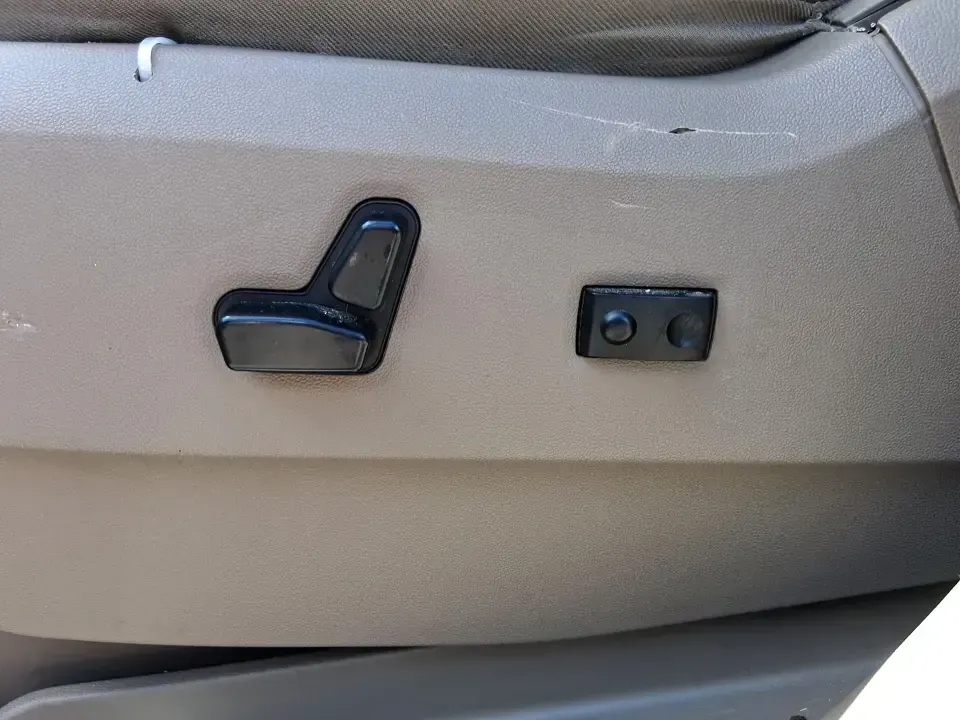 2014 Chrysler Town and Country Limited (2C4RC1GGXER) with an Pentastar 3.6L V-6 DOHC engine, 6-Speed Automatic transmission, located at 4508 South Dixie Dr, Moraine, OH, 45439, (937) 908-9800, 39.689976, -84.218452 - Road-trip ready and family-approved, this 2014 Chrysler Town and Country Limited is the kind of minivan that fits real life in Moraine-school drop-offs, grocery runs, weekend tournaments, and those longer drives up I-75 or across town toward Dayton. Finished in Bright White Clearcoat, it blends a - Photo#17