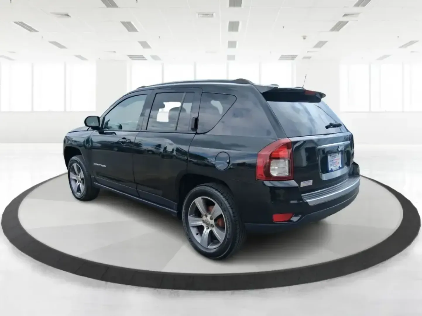 2017 Jeep Compass Latitude FWD (1C4NJCEBXHD) with an 2.4L L4 DOHC 16V engine, CVT transmission, located at 1951 S Dayton Lakeview Rd., New Carlisle, OH, 45344, (937) 908-9800, 39.890999, -84.050255 - Make your weekdays smoother and your weekends more spontaneous in this stylish, road-ready SUV-perfect for commuters heading toward Dayton, families running errands around Clark County, and anyone who wants a comfortable ride for quick getaways to Buck Creek State Park or a day trip through Springfi- Photo#4