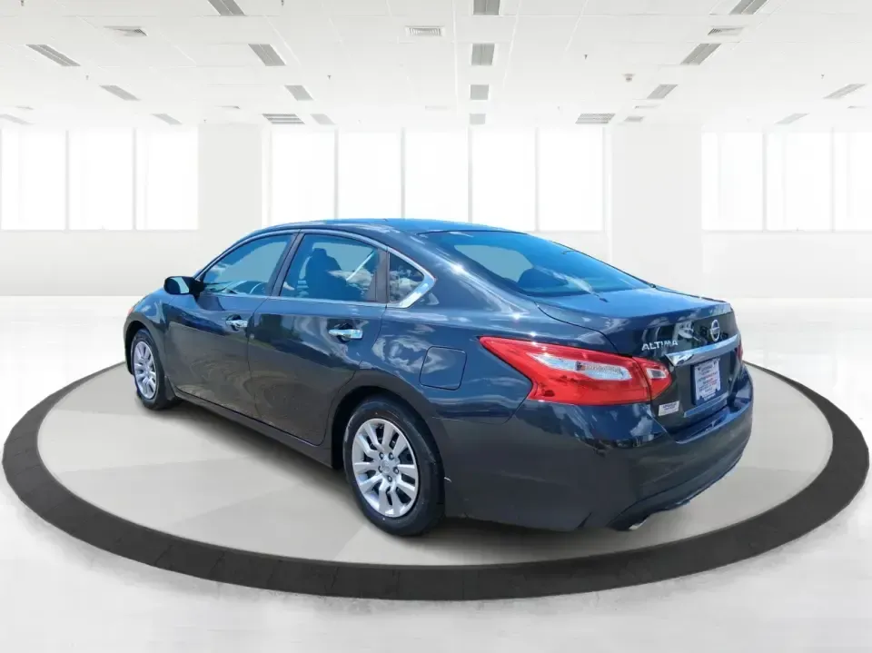 2017 Nissan Altima 2.5 S (1N4AL3APXHN) with an 2.5L I-4 DOHC engine, CVT transmission, located at 401 Woodman Dr, Riverside, OH, 45431, (937) 908-9800, 39.760899, -84.123421 - Need a reliable daily driver for the I70 commute, school drop-offs, and weekend errands around Clark County? This 2017 Nissan Altima 2.5 S in sleek Gun Metallic is a smart, comfortable sedan that fits real life-easy to park in town, smooth on longer drives toward Dayton, and efficient enough for bud - Photo#4