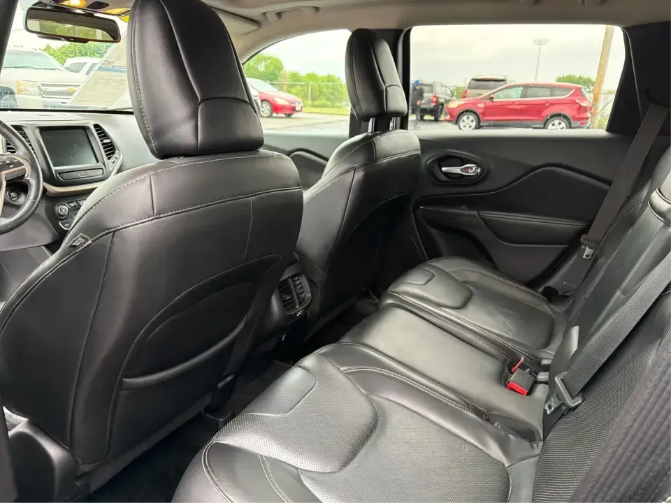 2015 Jeep Cherokee Limited (1C4PJMDS6FW) with an 3.2L V6 DOHC 24V engine, 9-Speed Automatic transmission, located at 401 Woodman Dr, Riverside, OH, 45431, (937) 908-9800, 39.760899, -84.123421 - Weekend escapes to John Bryan State Park, daily commutes down I70, or school-and-sports runs around Riverside-this 2015 Jeep Cherokee Limited is built for the kind of life that doesn't stay parked. With SUV comfort, confident capability, and upscale features, it's a smart fit for drivers who want on - Photo#10