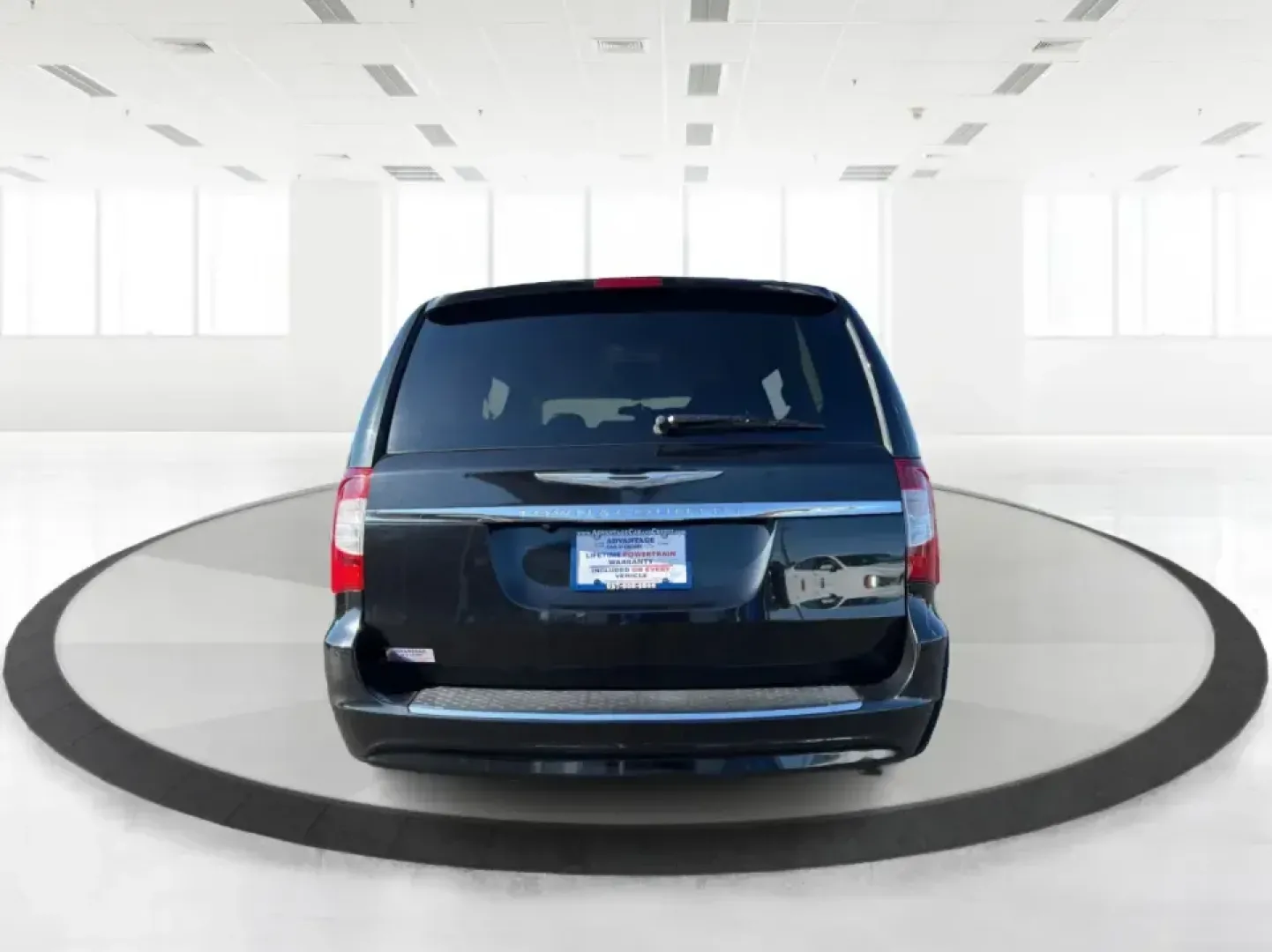 2013 Chrysler Town and Country Touring (2C4RC1BG8DR) with an Pentastar 3.6L V-6 DOHC engine, 6-Speed Automatic transmission, located at 8750 N County Rd 25A, Piqua, OH, 45356, (937) 908-9800, 40.164391, -84.232513 - Road-trip weekends, school drop-offs, and big-box store runs feel a lot easier when you've got a minivan that's built for real life. This 2013 Chrysler Town and Country Touring in Brilliant Black Crystal Pearlcoat is a smart pick for growing families, busy commuters, and budget-conscious buyers wh- Photo#3
