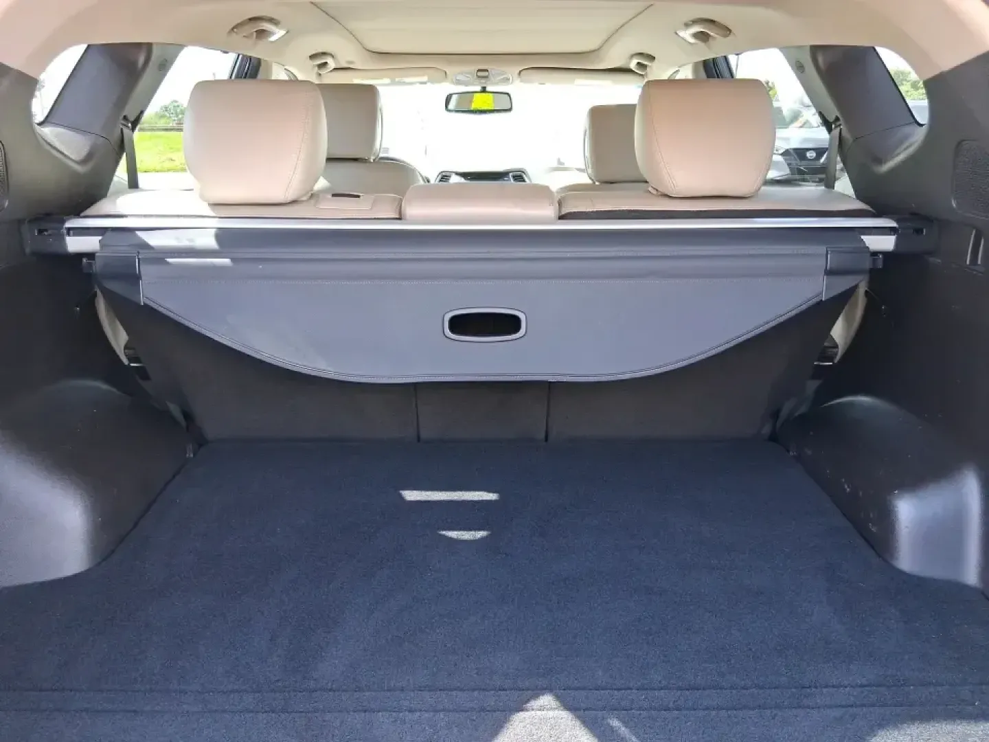 2015 Hyundai Santa Fe 2.4L (5XYZUDLB3FG) with an Theta II 2.4L I-4 gasoline direct injection engine, 6-Speed Automatic transmission, located at 1230 East Main St, Xenia, OH, 45385, (937) 908-9800, 39.688026, -83.910172 - Pack up the kids, load the cooler, and point your weekend plans toward the open road-this 2015 Hyundai Santa Fe 2.4L in Platinum Graphite is the kind of SUV that fits real life in Riverside. Whether you're commuting down I-75, running errands along Woodman Dr, or heading out for a day at Eastwood Me - Photo#12