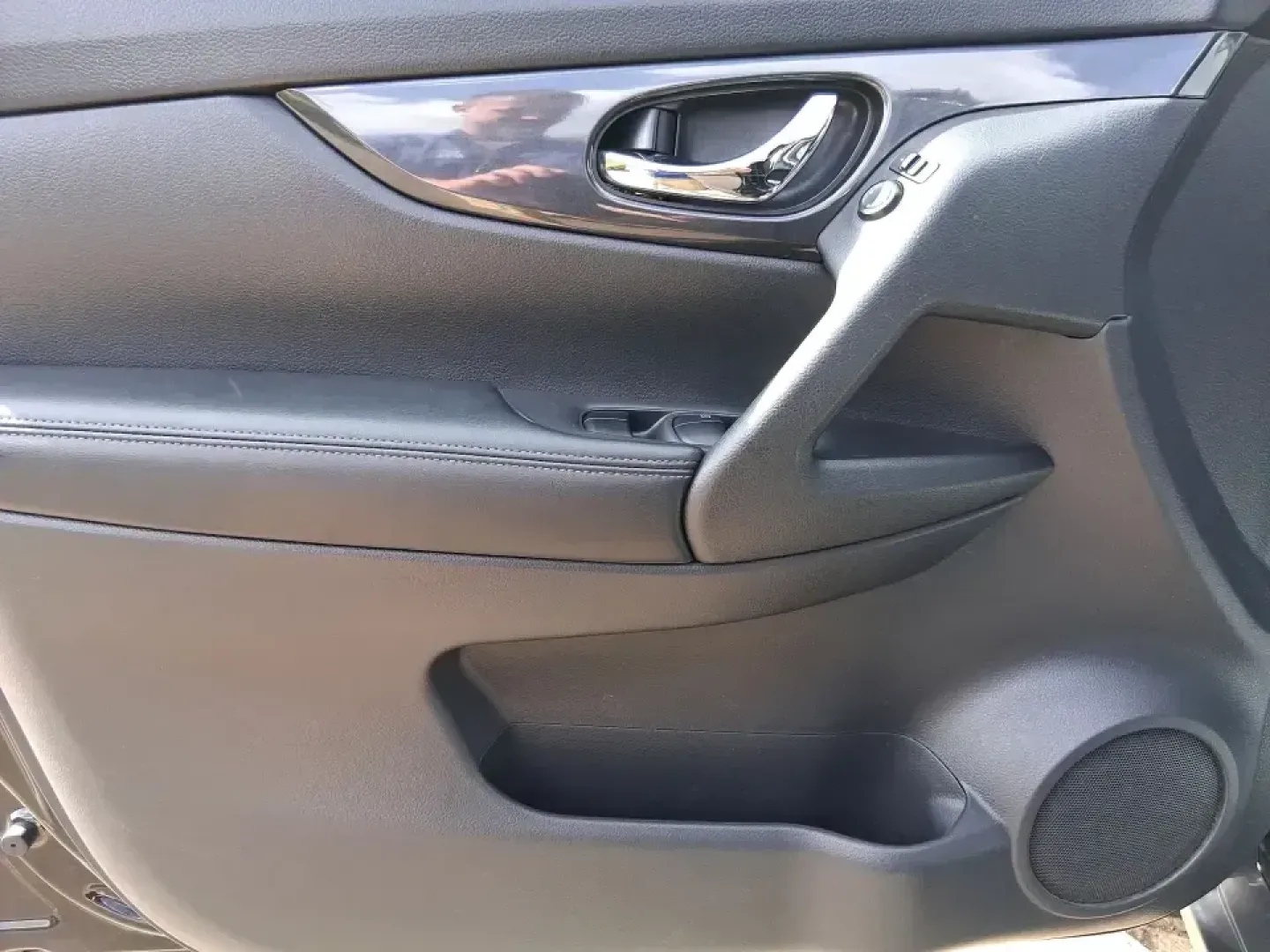 2017 Nissan Rogue SV (KNMAT2MV0HP) with an 2.5L I-4 DOHC engine, CVT transmission, located at 8750 N County Rd 25A, Piqua, OH, 45356, (937) 908-9800, 40.164391, -84.232513 - Picture your next road trip up I75 with the family, a weekend run to Indian Lake, or a confidence-inspiring commute through Miami County in a versatile SUV that's built to handle Ohio's changing seasons. This **2017 Nissan Rogue SV** in **Magnetic Black** brings the everyday practicality busy househ- Photo#18
