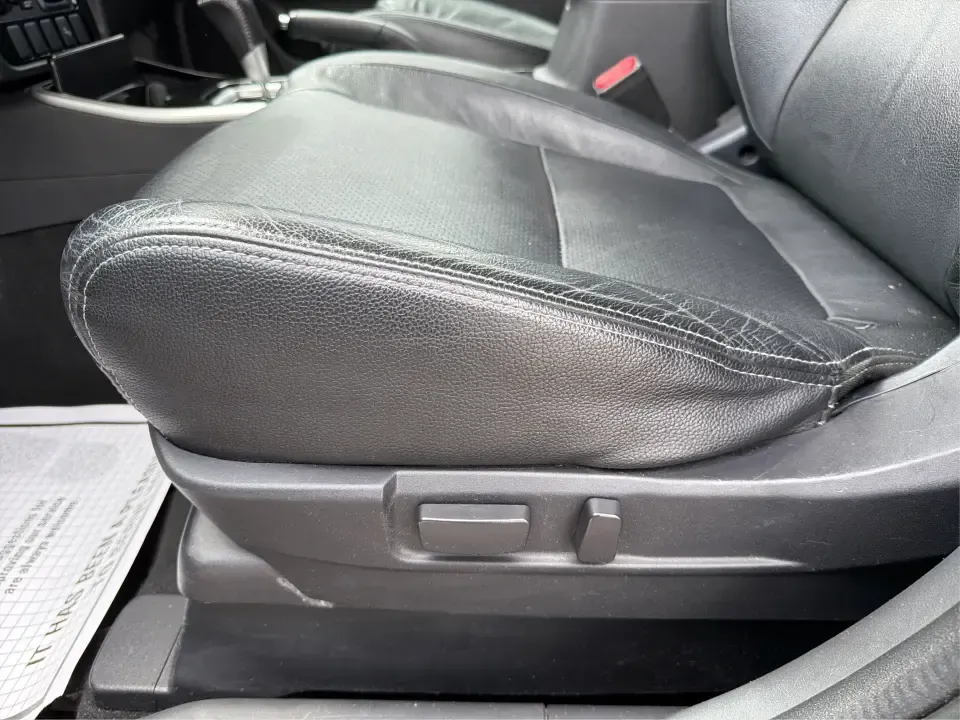 2018 Mitsubishi Outlander SEL (JA4AD3A39JJ) with an 2.4L I-4 variable valve control engine, CVT transmission, located at 1230 East Main St, Xenia, OH, 45385, (937) 908-9800, 39.688026, -83.910172 - Weekend road trips to John Bryan State Park, daily commutes down US-35, or school-drop runs around Xenia's neighborhoods-this 2018 Mitsubishi Outlander SEL is the kind of SUV that fits real life. Finished in eye-catching Cosmic Blue Metallic and built with three-row flexibility, it's a smart pick fo - Photo#17