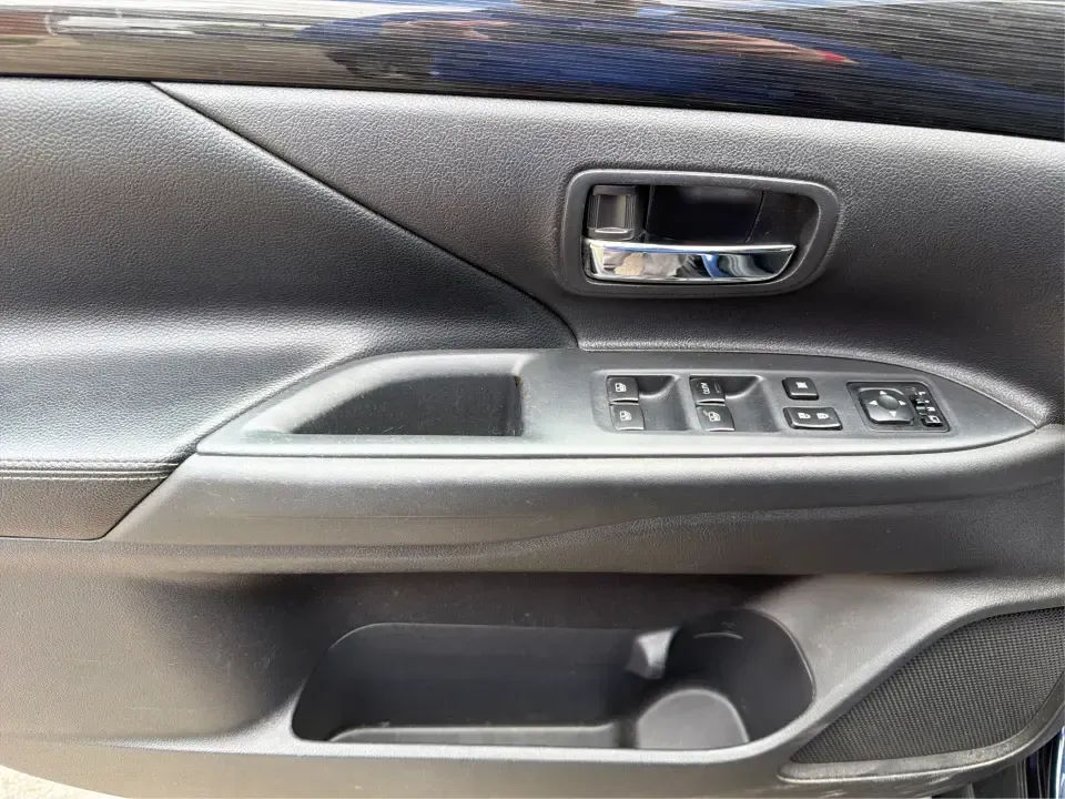 2018 Mitsubishi Outlander SEL (JA4AD3A39JJ) with an 2.4L I-4 variable valve control engine, CVT transmission, located at 1230 East Main St, Xenia, OH, 45385, (937) 908-9800, 39.688026, -83.910172 - Weekend road trips to John Bryan State Park, daily commutes down US-35, or school-drop runs around Xenia's neighborhoods-this 2018 Mitsubishi Outlander SEL is the kind of SUV that fits real life. Finished in eye-catching Cosmic Blue Metallic and built with three-row flexibility, it's a smart pick fo - Photo#18