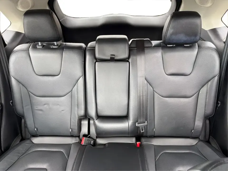 2015 Ford Edge Titanium (2FMTK4K82FB) with an 3.5L V6 DOHC 24V engine, 6-Speed Automatic transmission, located at 1184 Kauffman Ave, Fairborn, OH, 45324, (937) 908-9800, 39.807072, -84.030914 - Need a comfortable, confident SUV for Dayton-area commuting, school drop-offs, and spontaneous weekend getaways to Yellow Springs? This 2015 Ford Edge Titanium in Tuxedo Black Metallic blends everyday practicality with upscale features, giving you a road-trip-ready ride that fits a busy life in Fair - Photo#14