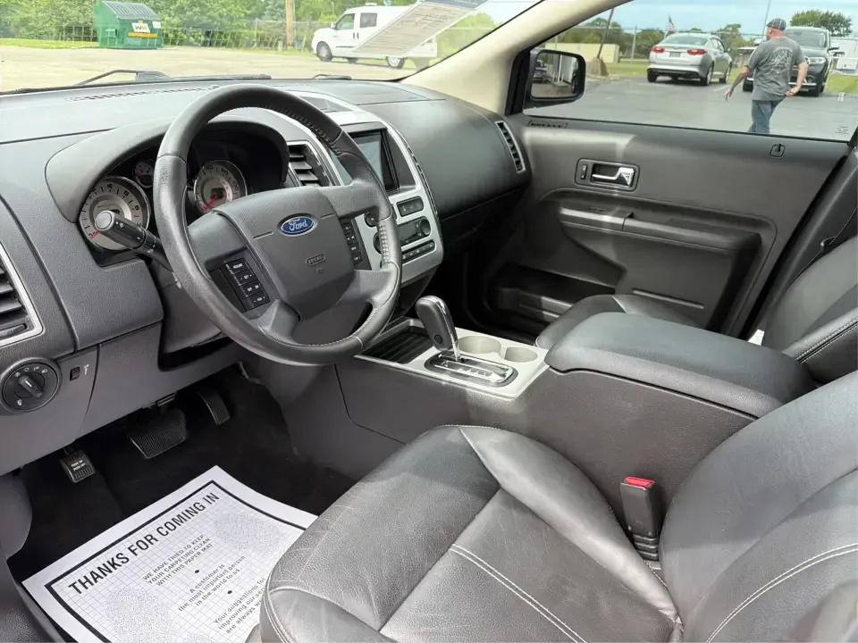 2007 Ford Edge SEL Plus (2FMDK39CX7B) with an Duratec 3.5L V-6 DOHC engine, 6-Speed Automatic Overdrive transmission, located at 880 E. National Road, Vandalia, OH, 45377, (937) 908-9800, 39.891918, -84.183594 - Need a comfortable, confident SUV for daily commuting on I75, school drop-offs, or weekend runs to Englewood MetroPark? This 2007 Ford Edge SEL Plus blends roomy practicality with upscale touches, making it a smart pick for drivers who want an easy-to-live-with crossover that fits real life in Vanda - Photo#9