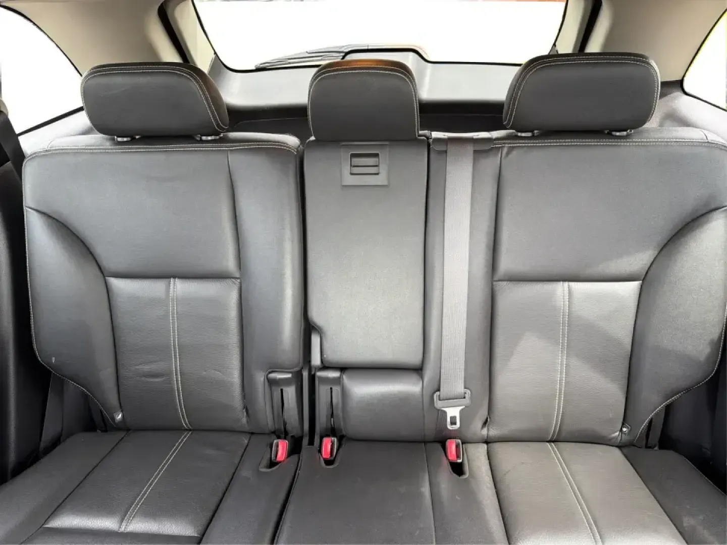 2007 Ford Edge SEL Plus (2FMDK39CX7B) with an Duratec 3.5L V-6 DOHC engine, 6-Speed Automatic Overdrive transmission, located at 880 E. National Road, Vandalia, OH, 45377, (937) 908-9800, 39.891918, -84.183594 - Need a comfortable, confident SUV for daily commuting on I75, school drop-offs, or weekend runs to Englewood MetroPark? This 2007 Ford Edge SEL Plus blends roomy practicality with upscale touches, making it a smart pick for drivers who want an easy-to-live-with crossover that fits real life in Vanda- Photo#14