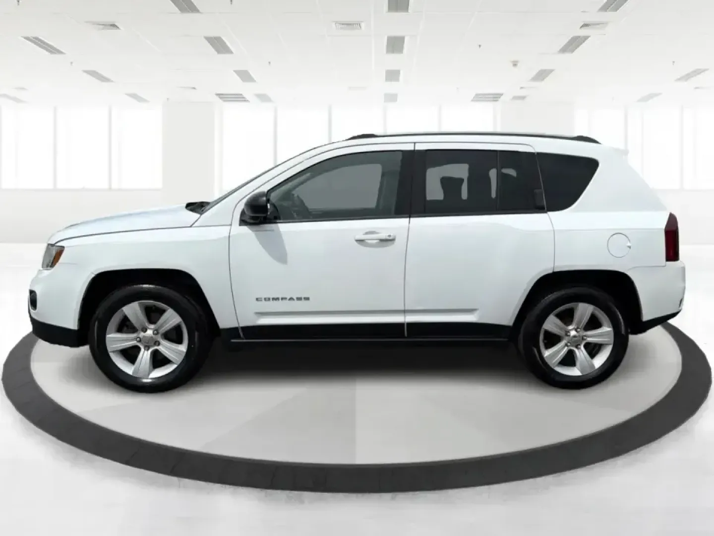 2016 Jeep Compass Sport (1C4NJCBA1GD) with an 2.0L L4 DOHC 16V engine, Automatic transmission, located at 4508 South Dixie Dr, Moraine, OH, 45439, (937) 908-9800, 39.689976, -84.218452 - **Adventure Awaits with the 2016 Jeep Compass Sport in Fairborn, OH!**<br /> <br /> Are you and your family ready to embark on thrilling weekend adventures or find the ideal companion for your daily commute? Look no further! The 2016 Jeep Compass Sport is the perfect SUV for those who need a dependa- Photo#5