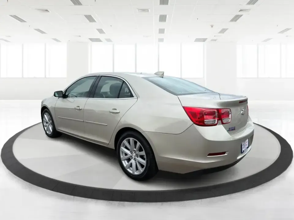 2015 Chevrolet Malibu 2LT (1G11D5SL1FF) with an ECOTEC 2.5L I-4 gasoline direct injection engine, 6-Speed Automatic transmission, located at 4508 South Dixie Dr, Moraine, OH, 45439, (937) 908-9800, 39.689976, -84.218452 - Set up for the daily commute, school drop-offs, and easy weekend getaways, this 2015 Chevrolet Malibu 2LT is the kind of comfortable midsize sedan that fits real life in the Miami Valley. With its smooth ride, practical cabin space, and commuter-friendly efficiency, it's a smart pick for drivers who - Photo#4