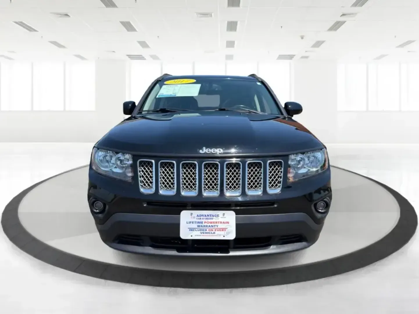 2017 Jeep Compass Latitude 4WD (1C4NJDEB3HD) with an 2.4L L4 DOHC 16V engine, 6A transmission, located at 1230 East Main St, Xenia, OH, 45385, (937) 908-9800, 39.688026, -83.910172 - Weekday commute down US-35, quick school drop-offs in town, or a spontaneous weekend escape to John Bryan State Park-this 2017 Jeep Compass Latitude 4x4 is built for the kind of life that doesn't always stick to perfect weather or perfectly paved roads. With confident 4x4 capability, a comfortable c- Photo#7