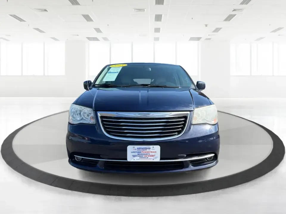 2015 Chrysler Town and Country Touring (2C4RC1BG1FR) with an 3.6L V-6 DOHC engine, 6-Speed Automatic transmission, located at 1951 S Dayton Lakeview Rd., New Carlisle, OH, 45344, (937) 908-9800, 39.890999, -84.050255 - Load up the kids, the snacks, and the luggage-this 2015 Chrysler Town and Country Touring is built for real life in New Carlisle, whether you're running daily school drop-offs, commuting toward Dayton, or packing up for a weekend road trip. Finished in eye-catching True Blue Pearlcoat, this family - Photo#7
