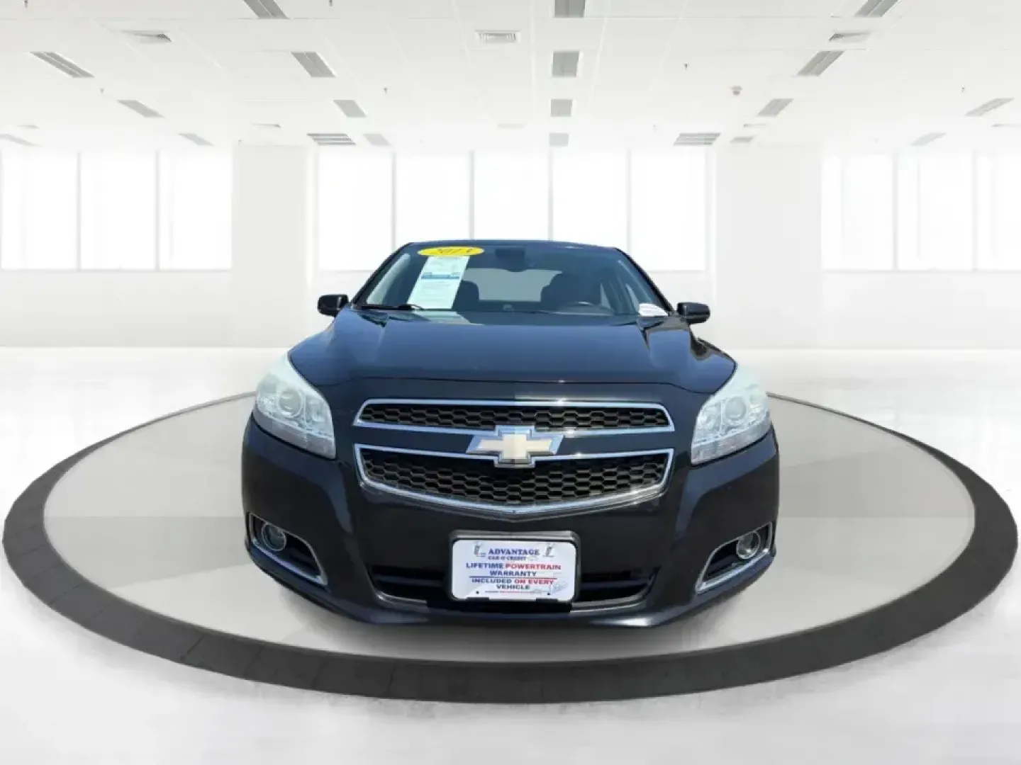 2013 Chevrolet Malibu 2LT (1G11E5SA0DF) with an ECOTEC 2.5L I-4 gasoline direct injection engine, 6-Speed Automatic transmission, located at 880 E. National Road, Vandalia, OH, 45377, (937) 908-9800, 39.891918, -84.183594 - Need a dependable sedan for the daily commute up I75, quick school drop-offs, and comfortable weekend drives to the Dayton Art Institute or a Dragons game? This 2013 Chevrolet Malibu 2LT in Black Granite Metallic fits the real-life routine of busy families, first-time buyers, and budget-conscious dr- Photo#7