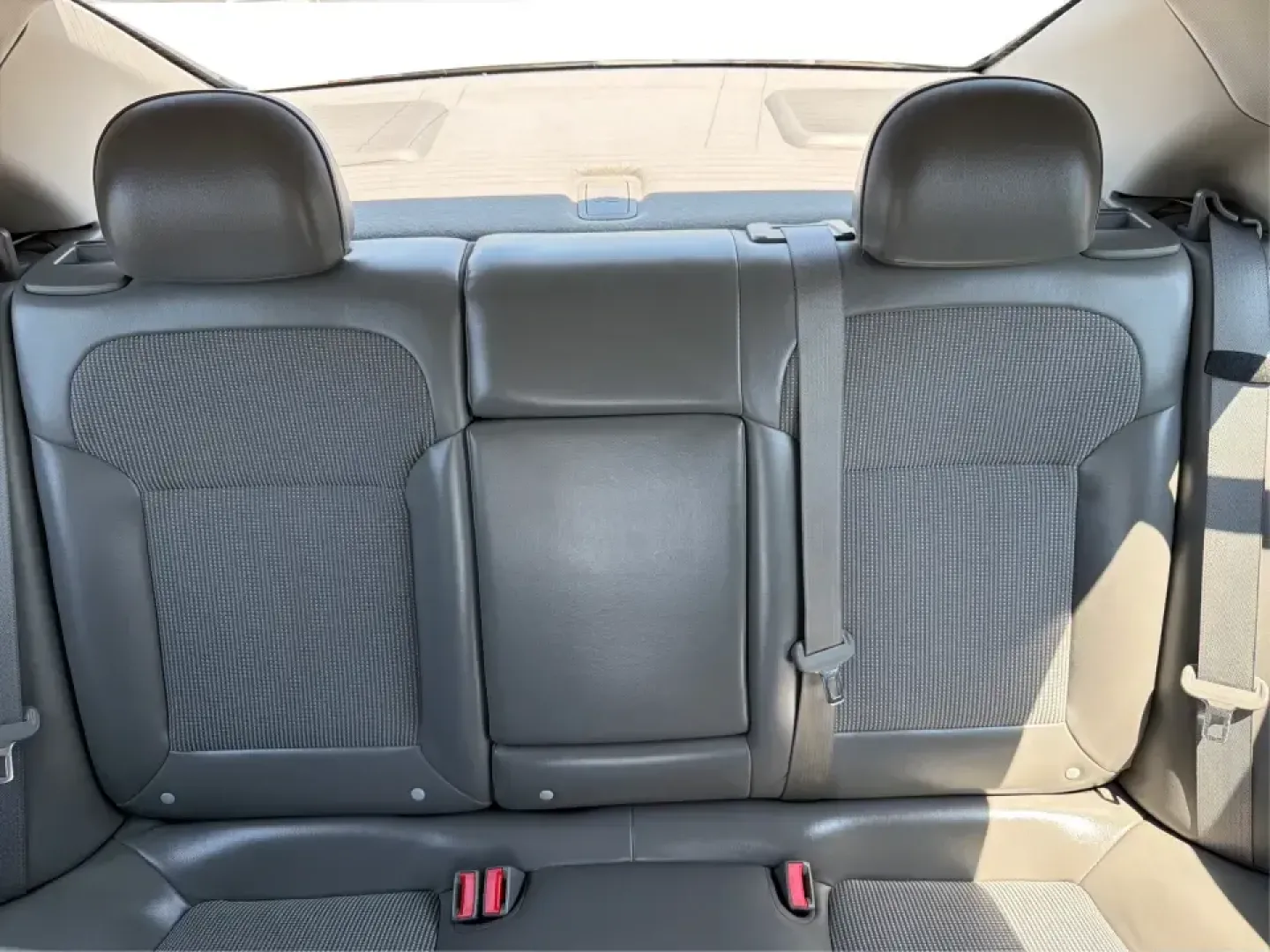 2013 Chevrolet Malibu 2LT (1G11E5SA0DF) with an ECOTEC 2.5L I-4 gasoline direct injection engine, 6-Speed Automatic transmission, located at 880 E. National Road, Vandalia, OH, 45377, (937) 908-9800, 39.891918, -84.183594 - Need a dependable sedan for the daily commute up I75, quick school drop-offs, and comfortable weekend drives to the Dayton Art Institute or a Dragons game? This 2013 Chevrolet Malibu 2LT in Black Granite Metallic fits the real-life routine of busy families, first-time buyers, and budget-conscious dr- Photo#13