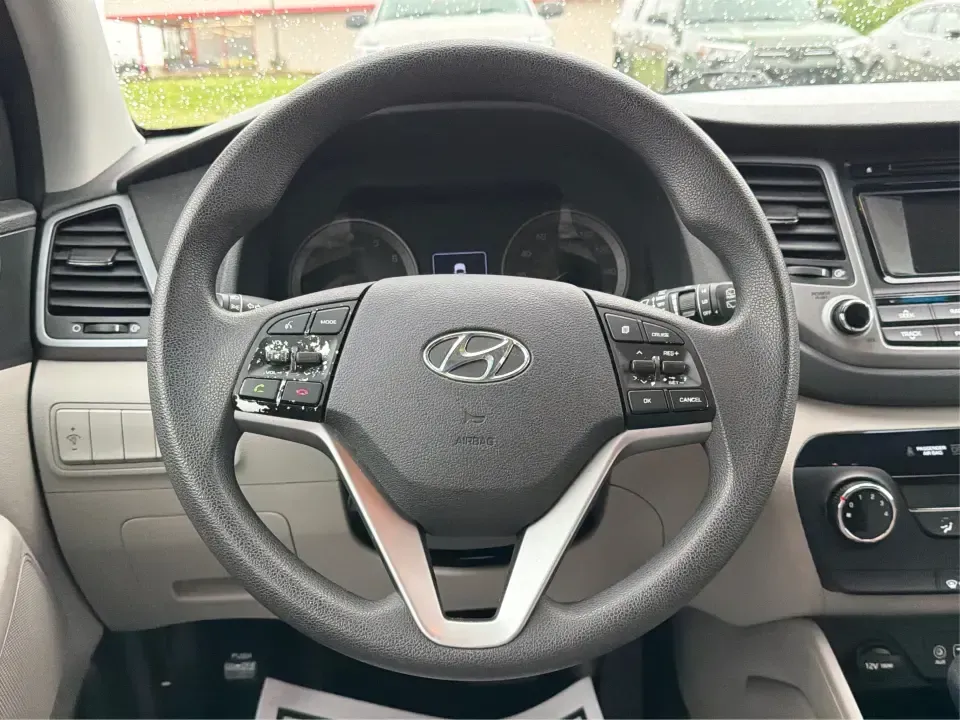 2018 Hyundai Tucson SE (KM8J2CA41JU) with an Nu 2L I-4 gasoline direct injection engine, 6A transmission, located at 4508 South Dixie Dr, Moraine, OH, 45439, (937) 908-9800, 39.689976, -84.218452 - Pack up the kids for a day at Carillon Historical Park, load camping gear for a weekend at Germantown MetroPark, or settle into a comfortable long commute down I-75-this 2018 Hyundai Tucson SE is the kind of compact SUV that fits real life in the Miami Valley. With its versatile SUV body style, conf - Photo#16
