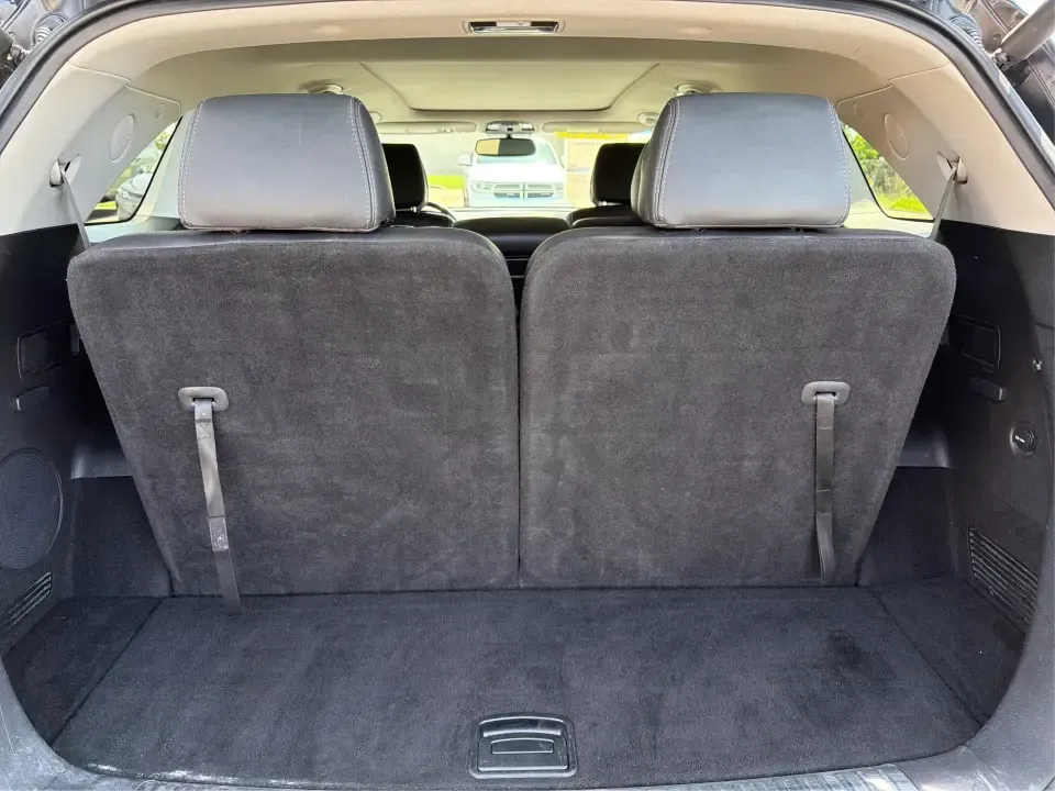 2016 Kia Sorento 3.3L SX (5XYPKDA57GG) with an Lambda II 3.3L V-6 gasoline direct injection engine, 6-Speed Automatic transmission, located at 4508 South Dixie Dr, Moraine, OH, 45439, (937) 908-9800, 39.689976, -84.218452 - Pack up the kids, load the cooler, and point the hood toward a weekend getaway-this 2016 Kia Sorento SX is the kind of SUV that fits real life in Moraine. Whether you're juggling school drop-offs, commuting up I-75 toward Dayton, or planning road trips to Carillon Historical Park and Riverscape Metr - Photo#12