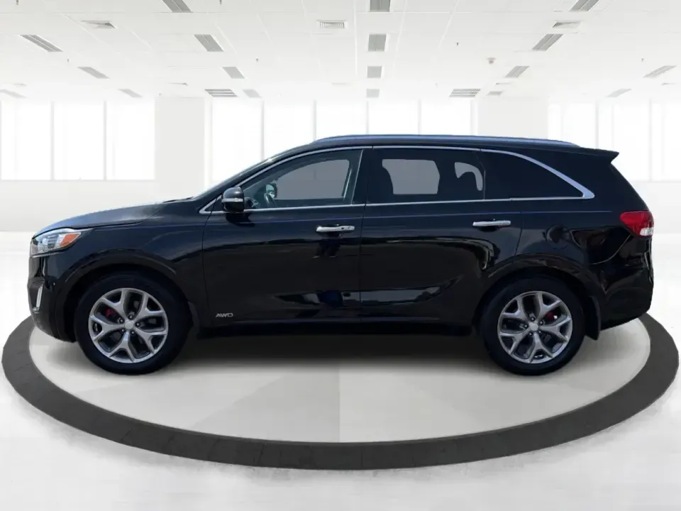 2016 Kia Sorento SX V6 AWD (5XYPKDA57GG) with an 3.3L V6 DOHC 24V engine, 6-Speed Automatic transmission, located at 1951 S Dayton Lakeview Rd., New Carlisle, OH, 45344, (937) 908-9800, 39.890999, -84.050255 - Pack up the kids, load the cooler, and point the nose toward a weekend at Buck Creek State Park or a day trip through the Miami Valley-this 2016 Kia Sorento SX V6 is the kind of SUV that fits real life in New Carlisle. With three-row flexibility, confident all-weather capability, and comfort feature - Photo#5