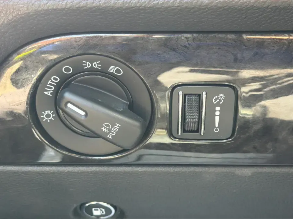 2014 Dodge Durango Citadel (1C4RDJEG5EC) with an 3.6L V6 DOHC 24V engine, 8-Speed Automatic transmission, located at 1099 N County Rd 25A , Troy, OH, 45373, (937) 908-9800, 40.057079, -84.212883 - Load up the family, point the nose toward I75, and turn everyday errands into comfortable road trips-this 2014 Dodge Durango Citadel is built for drivers who want three-row versatility, confident traction, and premium features without stepping into a brand-new payment. Whether you're commuting acros - Photo#16