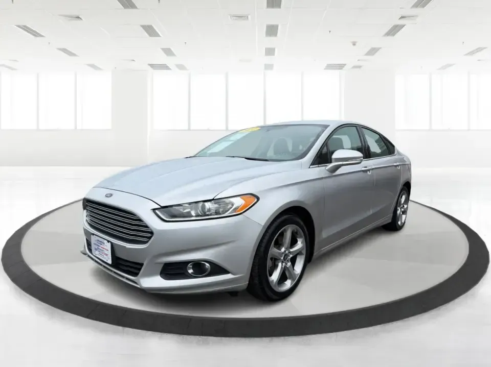 2014 Ford Fusion SE (3FA6P0H90ER) with an 2.0L L4 DOHC 16V engine, located at 1951 S Dayton Lakeview Rd., New Carlisle, OH, 45344, (937) 908-9800, 39.890999, -84.050255 - Need a smart, comfortable sedan for the daily drive from New Carlisle to Dayton, Wright-Patterson AFB, or Springfield-plus something that's still enjoyable for weekend trips to Buck Creek or an evening out near The Greene? This 2014 Ford Fusion SE blends commuter-friendly efficiency with upscale fea - Photo#8