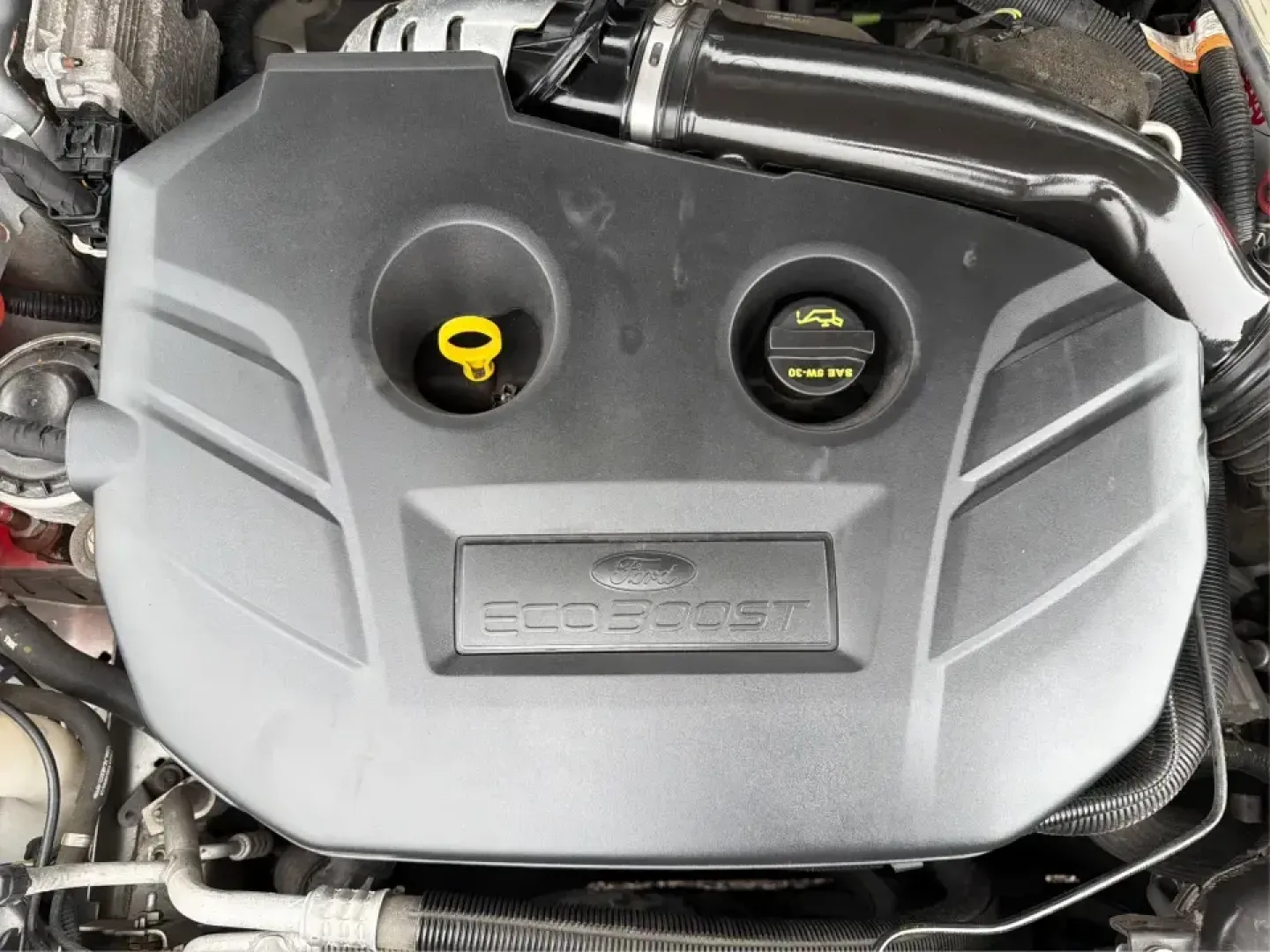 2014 Ford Fusion SE (3FA6P0H90ER) with an 2.0L L4 DOHC 16V engine, located at 1951 S Dayton Lakeview Rd., New Carlisle, OH, 45344, (937) 908-9800, 39.890999, -84.050255 - Picture your next week: smooth commutes down I70, quick errands to Kroger, and a comfortable weekend drive to Dayton or Springfield-without driving something that feels bare-bones. This 2014 Ford Fusion SE in Ingot Silver Metallic fits real life in New Carlisle, Ohio, with the kind of practical comf- Photo#11