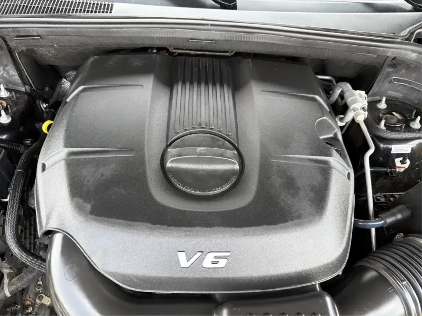 2015 Jeep Grand Cherokee Limited (1C4RJEBG4FC) with an 3.6L V6 DOHC 24V engine, 8-Speed Automatic transmission, located at 1184 Kauffman Ave, Fairborn, OH, 45324, (937) 908-9800, 39.807072, -84.030914 - Picture your next weekend: loading up the family for a day at Carillon Historical Park, cruising down I675 with the A/C keeping everyone comfortable, then heading out toward Eastwood MetroPark with plenty of cargo space for chairs, coolers, and gear. This 2015 Jeep Grand Cherokee Limited is the kind - Photo#11