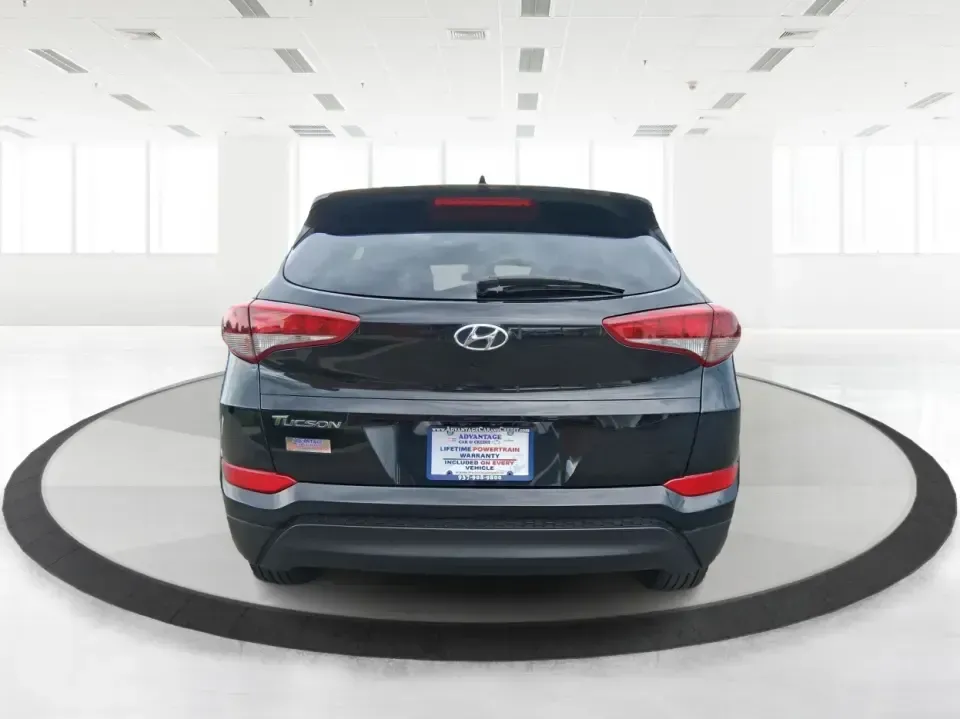 2018 Hyundai Tucson SEL (KM8J33A41JU) with an Nu 2L I-4 gasoline direct injection engine, 6A transmission, located at 880 E. National Road, Vandalia, OH, 45377, (937) 908-9800, 39.891918, -84.183594 - If your week looks like school drop-offs, I-75 commutes, and weekend runs to the grocery store or Dayton attractions, this 2018 Hyundai Tucson SEL is the kind of SUV that fits real life-roomy, easy to drive, and practical for everything from errands around Vandalia to road trips out toward Hocking H - Photo#3