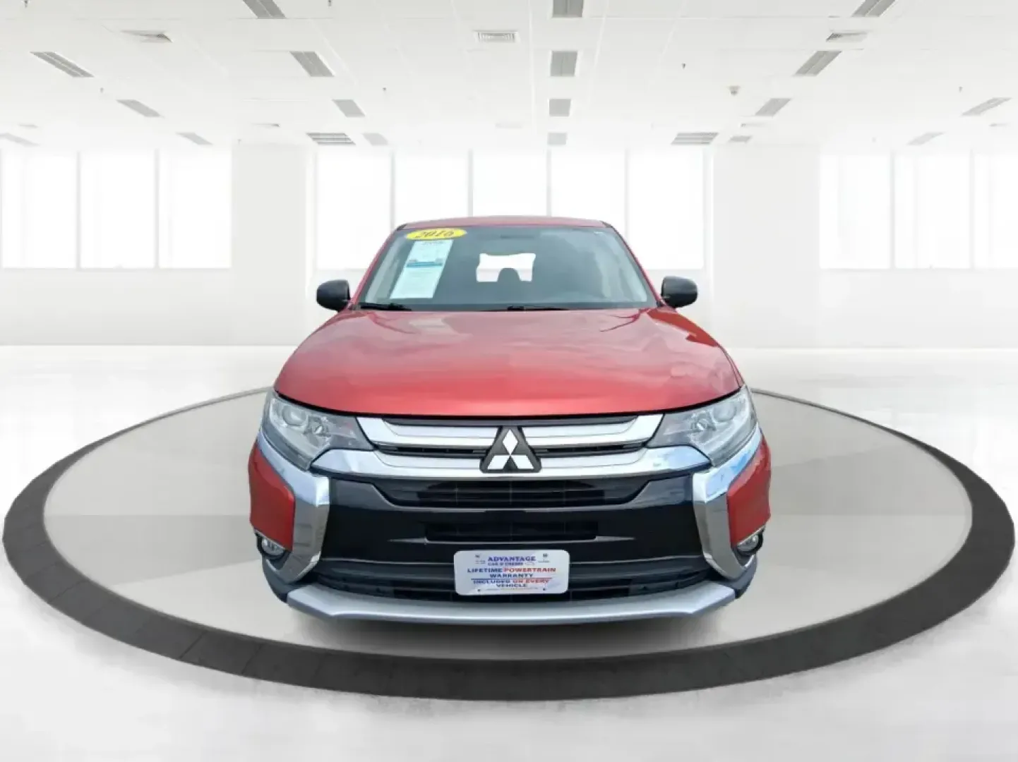 2016 Mitsubishi Outlander ES (JA4AZ3A34GZ) with an 2.4L I-4 variable valve control engine, CVT transmission, located at 401 Woodman Dr, Riverside, OH, 45431, (937) 908-9800, 39.760899, -84.123421 - Weekend getaways to Eastwood MetroPark, carpools across Riverside, and comfortable commutes down I675 feel a lot easier when you've got a versatile SUV that can flex with real life. This 2016 Mitsubishi Outlander ES in eye-catching Rally Red Metallic is built for the buyer who wants space, capabilit- Photo#7