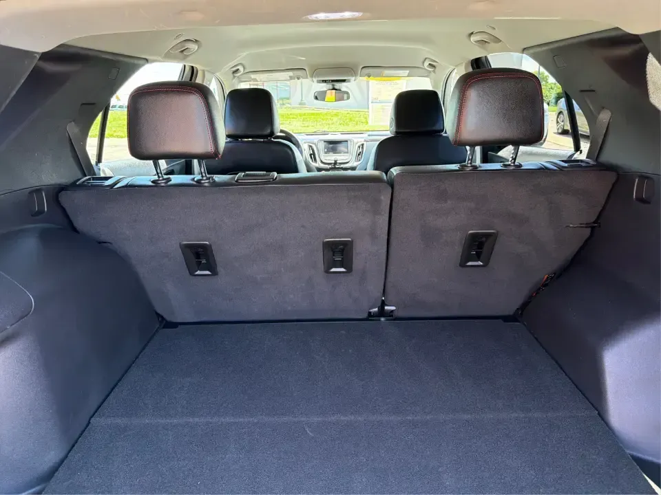 2020 Chevrolet Equinox FWD LS (3GNAXHEVXLS) with an 1.5L I-4 gasoline direct injection engine, 6A transmission, located at 1184 Kauffman Ave, Fairborn, OH, 45324, (937) 908-9800, 39.807072, -84.030914 - Picture your next week: an easy commute to Wright-Patterson AFB, a quick grocery run near Fairfield Commons, and a weekend drive out to John Bryan State Park-without needing a huge SUV or a complicated ownership experience. This 2020 Chevrolet Equinox FWD LS in Summit White is a practical, everyday- - Photo#12